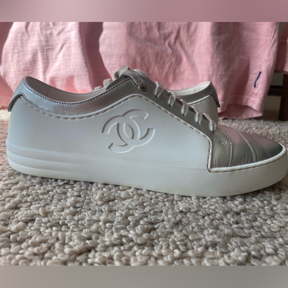 Chanel White Silver 7.5 Lace Chevre Sneakers Rubber Leather Made in Italy Coco - Picture 2 of 12